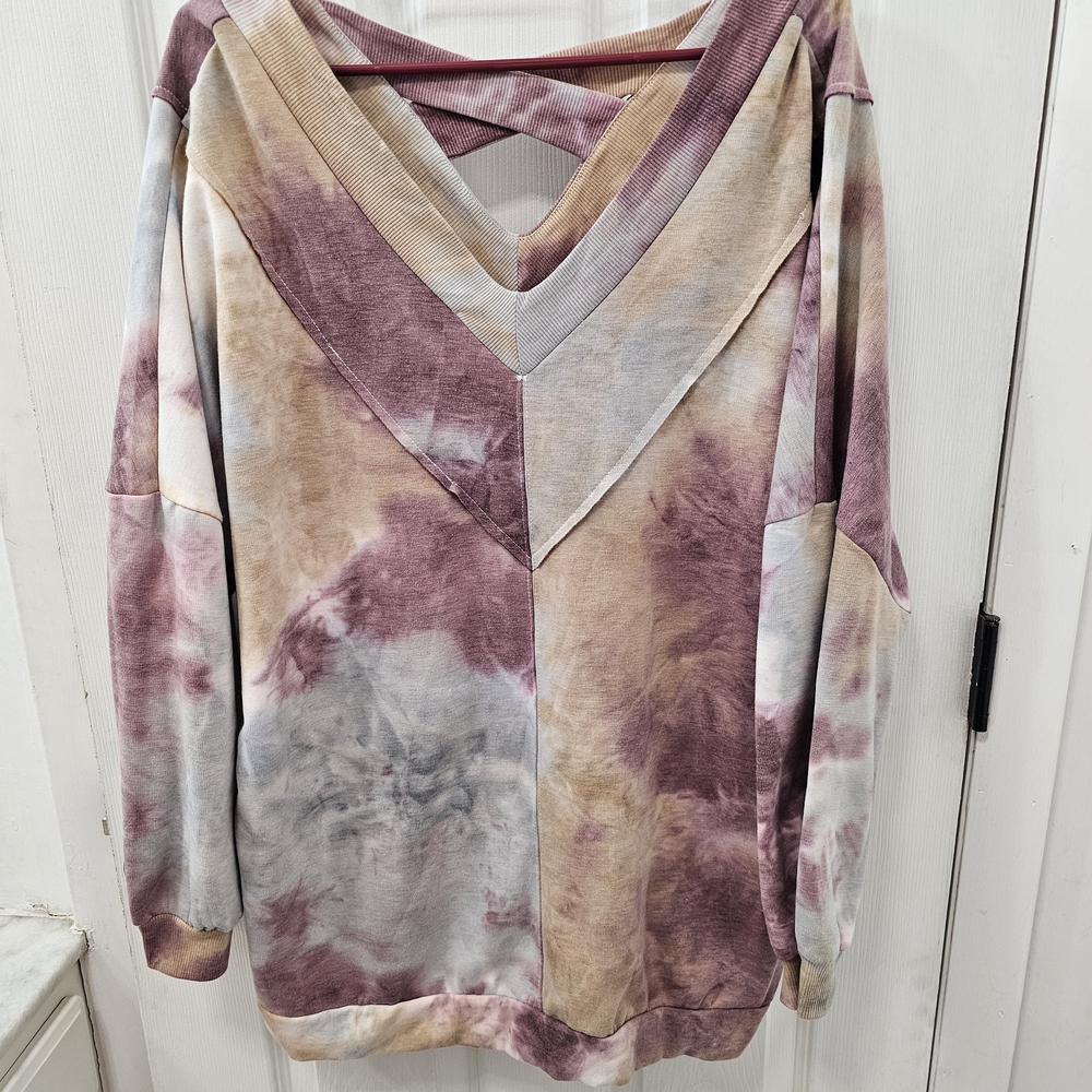 Women's Tie-Dye Sweatshirt